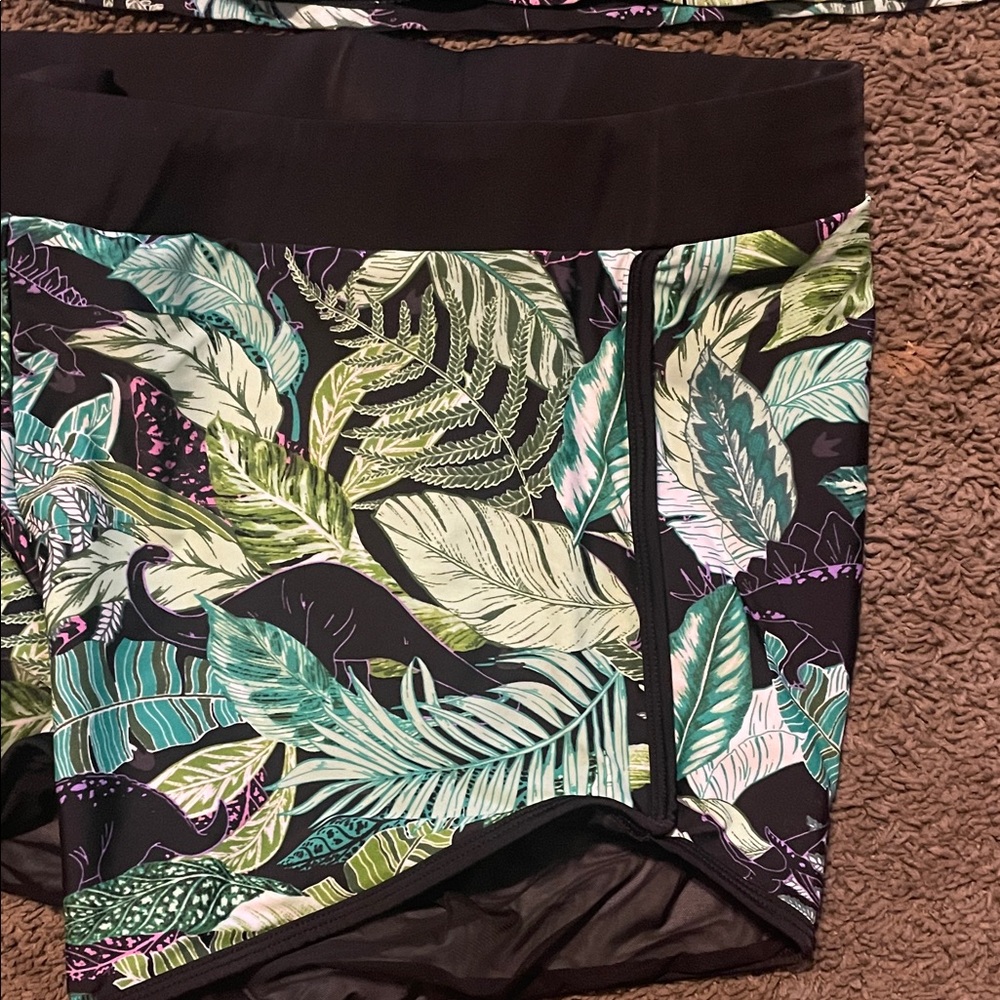 Torrid Tropical Leaf Print Tankini Top and Bottom - Picture 4 of 10